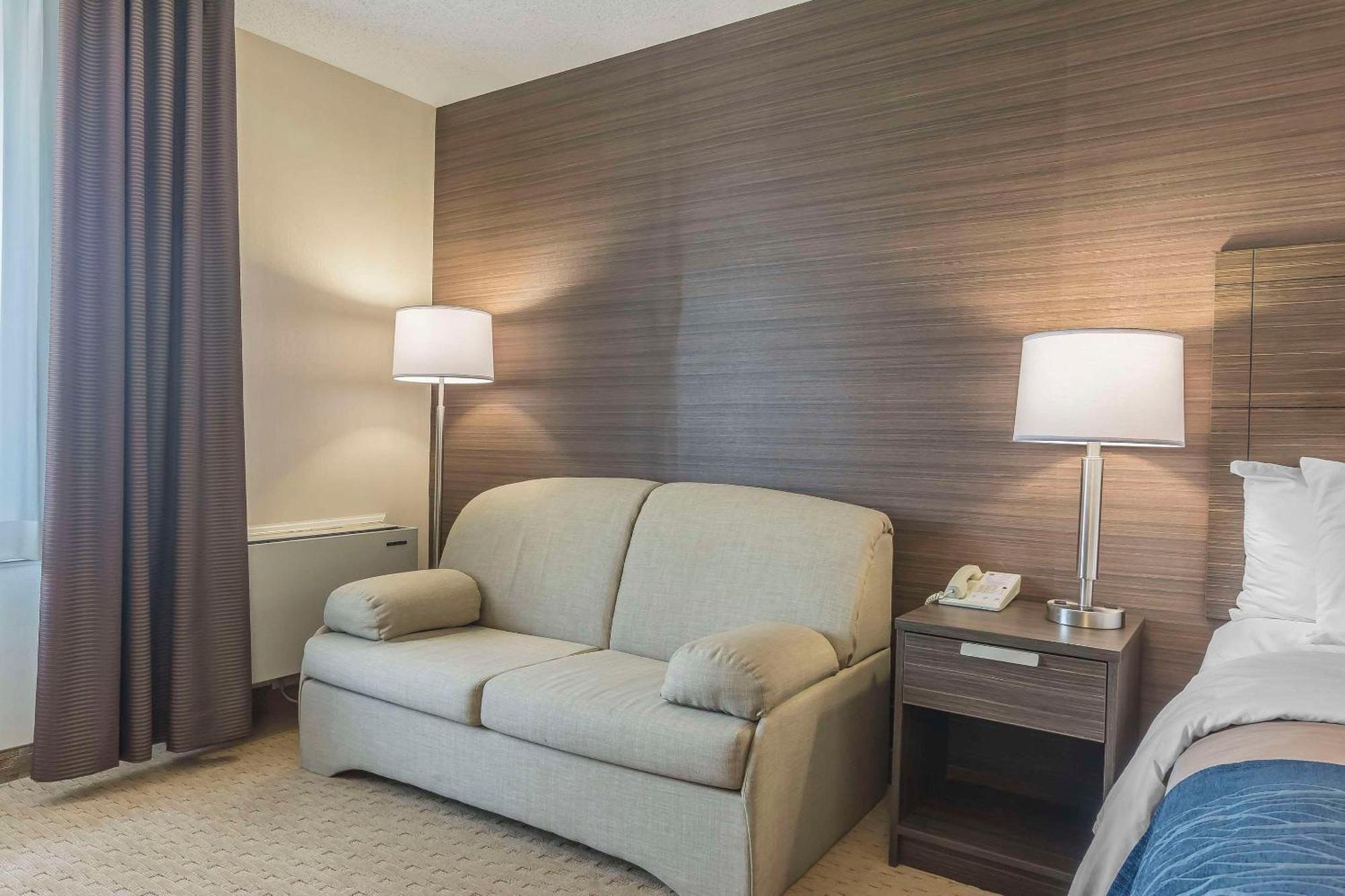 Comfort Inn Lévis Exteriör bild