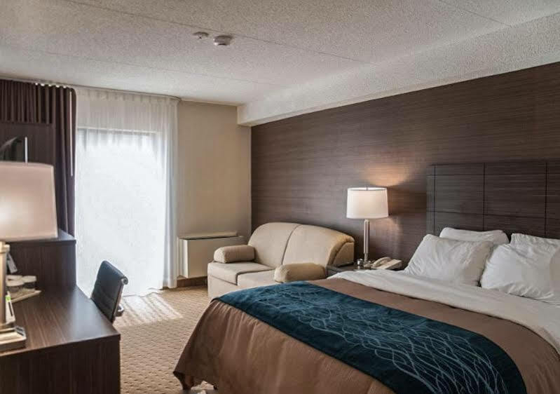 Comfort Inn Lévis Exteriör bild